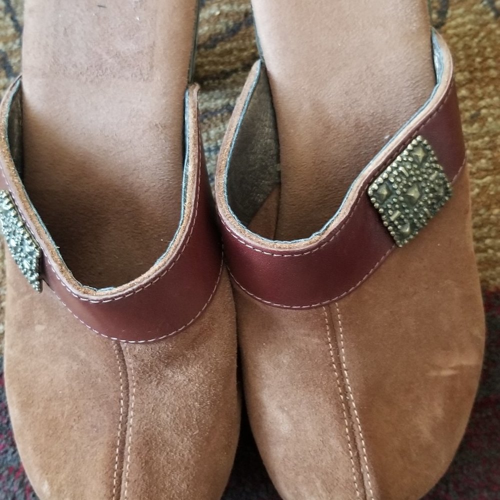 Women's clog heels